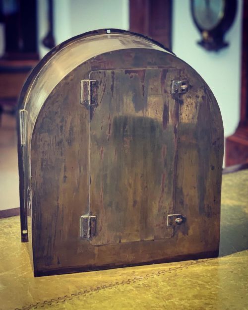 AN UNUSUAL WALLTABLE CLOCK BY ARMSTRONG OF MANCHESTER - ADDITIONAL PHOTO 3
