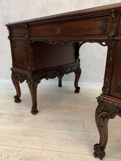 CHIPPENDALE STYLE EDWARDS ROBERTS PEDESTAL DESK - ADDITIONAL PHOTO 4