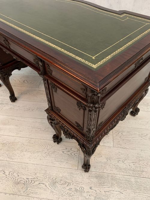 CHIPPENDALE STYLE EDWARDS ROBERTS PEDESTAL DESK - ADDITIONAL PHOTO 5