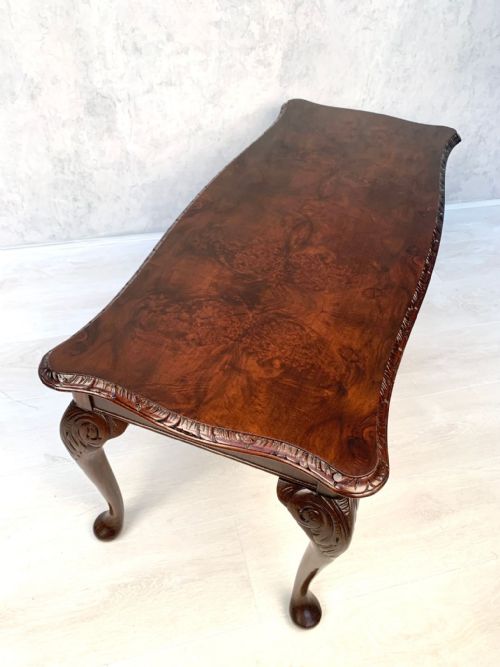 fine quality burr walnut coffee table queen anne style - CATEGORY: ANTIQUE TABLES - DATED 1930