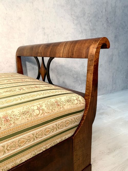 BEAUTIFUL GONDOLA SHAPE BIEDERMEIER DAYBED - ADDITIONAL PHOTO 1