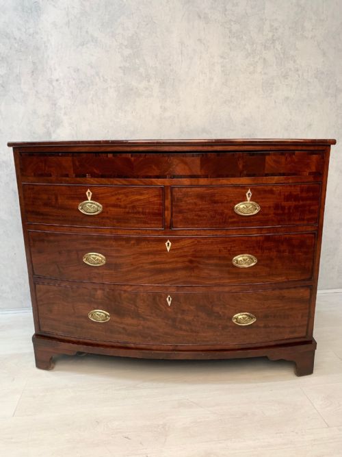 victorian mahogany bow front chest of drawers - CATEGORY: ANTIQUE CHEST OF DRAWERS - DATED VICTORIAN