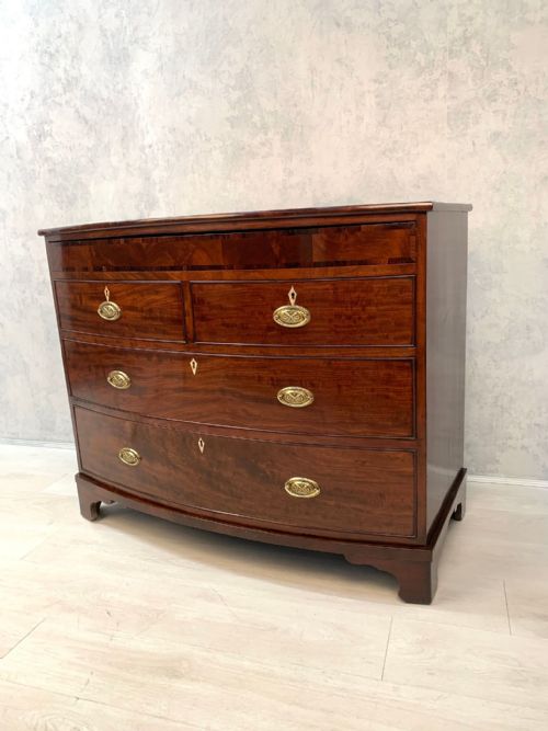 VICTORIAN MAHOGANY BOW FRONT CHEST OF DRAWERS - ADDITIONAL PHOTO 7
