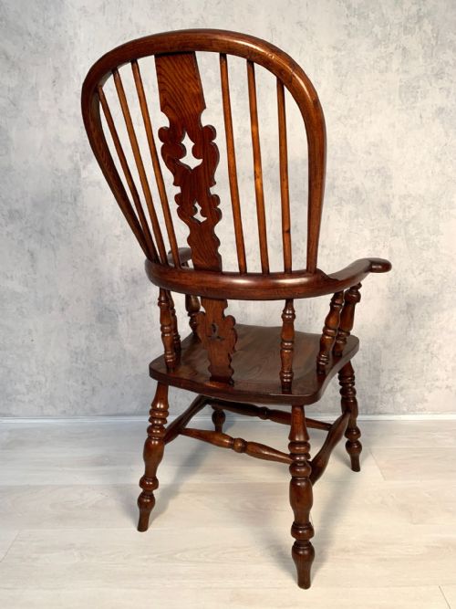 VICTORIAN WINDSOR ASH AND ELM GRANDFATHER CHAIR - ADDITIONAL PHOTO 5