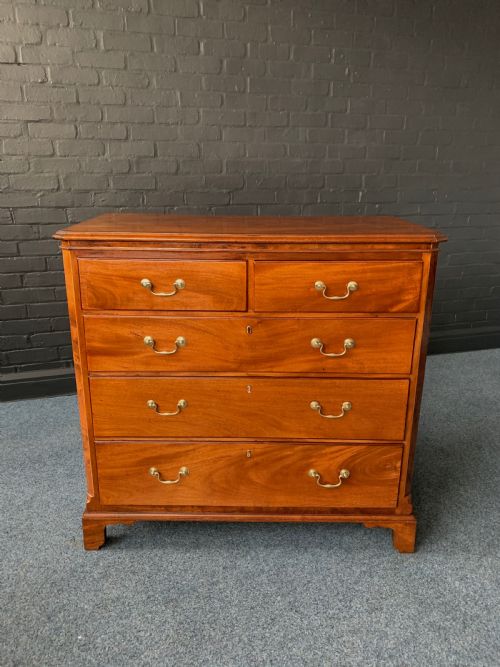 PRETTY GEORGE III MAHOGANY CHEST OF DRAWERS - ADDITIONAL PHOTO 23