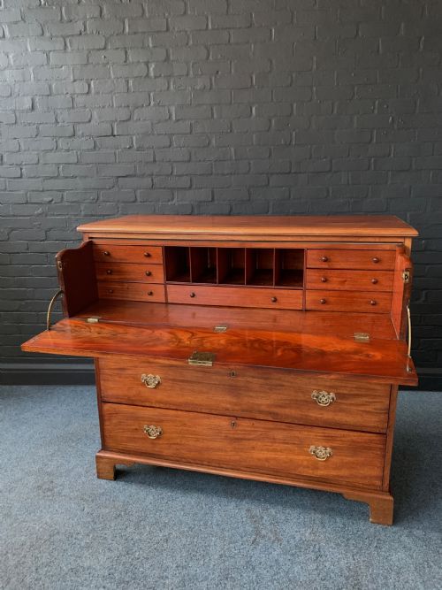 BEAUTIFUL MAHOGANY SECRETAIRE CHEST - ADDITIONAL PHOTO 9