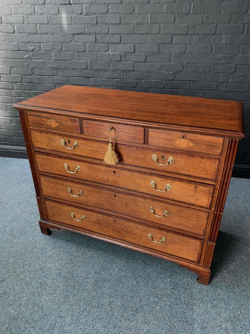 EIGHTEENTH CENTURY LINE INLAID OAK MAHOGANY CROSS BANDED CHEST OF DRAWERS - ADDITIONAL PHOTO 8
