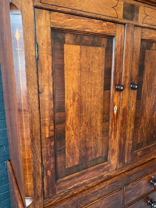 NINETEENTH CENTURY LINE INLAID OAK AND ROSEWOOD CROSSBANDED LINEN PRESS - ADDITIONAL PHOTO 25