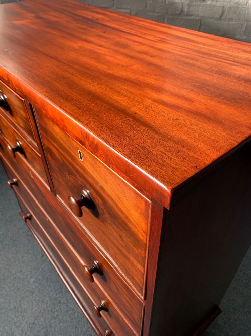 ANTIQUE MAHOGANY SCOTCH CHEST OF DRAWERS - ADDITIONAL PHOTO 3