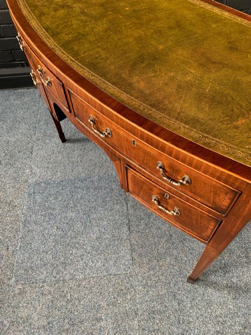 MAHOGANY BOW FRONTED DESK - ADDITIONAL PHOTO 6