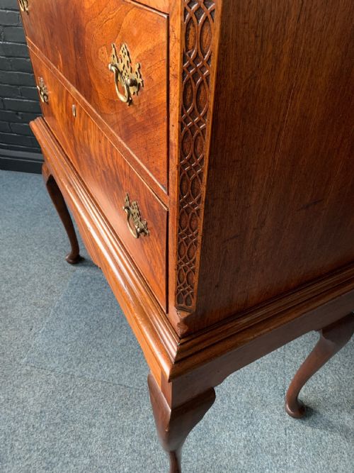 ATTRACTIVE GEORGE III CHEST ON STAND - ADDITIONAL PHOTO 5