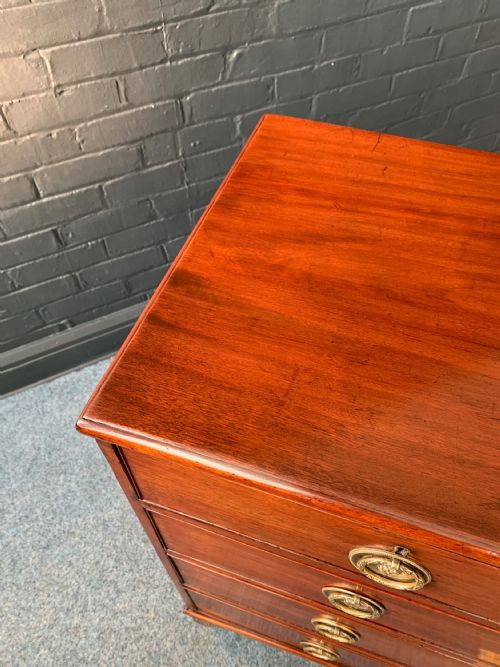 19TH CENTURY MAHOGANY CHEST OF DRAWERS - ADDITIONAL PHOTO 5