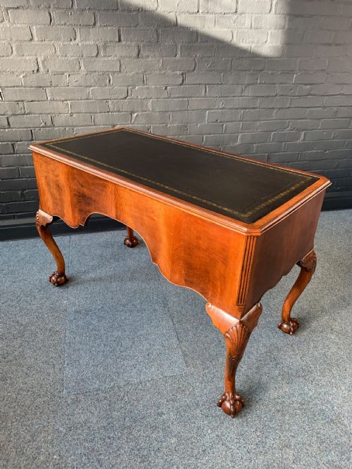 GEORGE II STYLE WALNUT WRITING TABLE - ADDITIONAL PHOTO 4