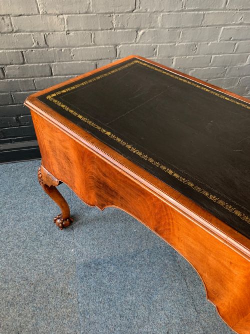 GEORGE II STYLE WALNUT WRITING TABLE - ADDITIONAL PHOTO 5