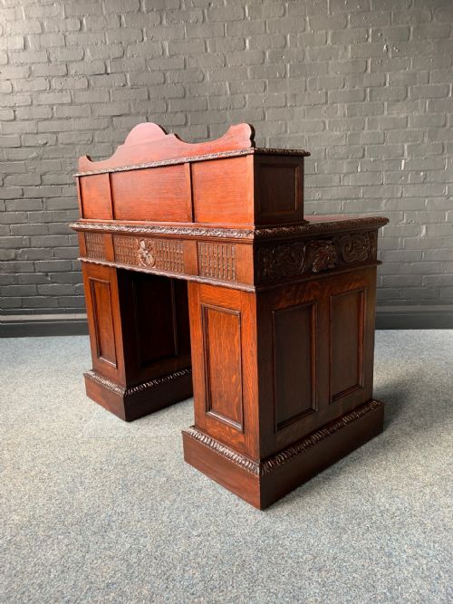 LATE VICTORIAN OAK DESK BY EDWARDS ROBERTS - ADDITIONAL PHOTO 11