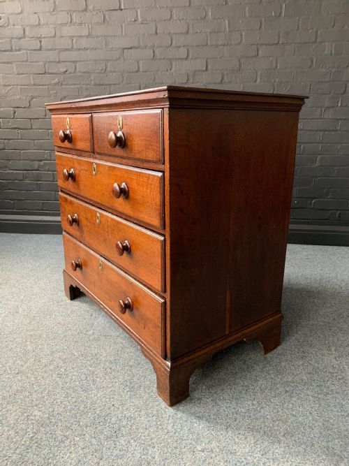 EARLY 18TH CENTURY OAK CHEST OF DRAWERS - ADDITIONAL PHOTO 3