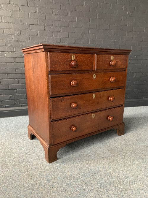 EARLY 18TH CENTURY OAK CHEST OF DRAWERS - ADDITIONAL PHOTO 5