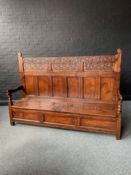 CARVED OAK HALL SETTLE BENCH - ADDITIONAL PHOTO 2