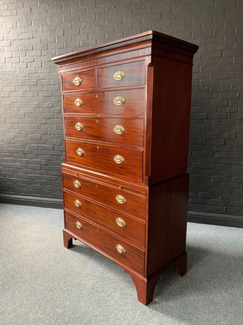 GEORGE III MAHOGANY CHEST ON CHEST - ADDITIONAL PHOTO 1
