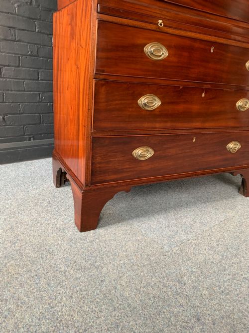 GEORGE III MAHOGANY CHEST ON CHEST - ADDITIONAL PHOTO 7