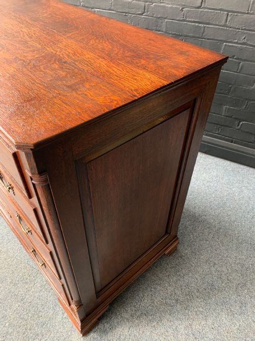 FINE QUALITY GEORGE III OAK CHEST OF DRAWERS - ADDITIONAL PHOTO 7