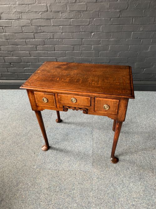 18TH CENTURY OAK LOWBOY - ADDITIONAL PHOTO 1
