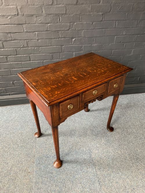 18TH CENTURY OAK LOWBOY - ADDITIONAL PHOTO 4