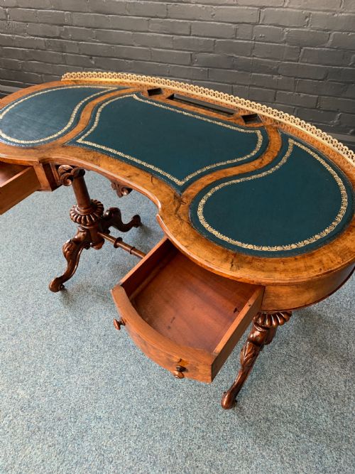 ANTIQUE VICTORIAN BURR WALNUT WRITING TABLE - ADDITIONAL PHOTO 7