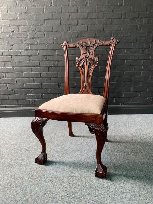 GOOD QUALITY SET OF EIGHT CHIPPENDALE STYLE MAHOGANY DINING CHAIRS - ADDITIONAL PHOTO 12