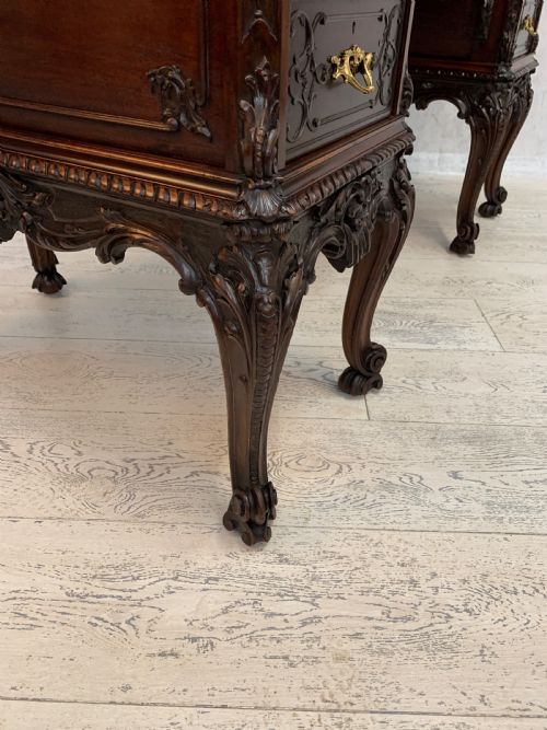 CHIPPENDALE STYLE EDWARDS ROBERTS PEDESTAL DESK - ADDITIONAL PHOTO 8