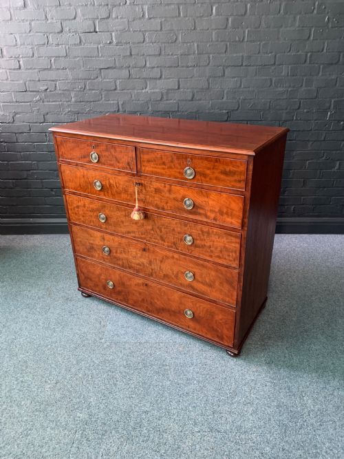 19TH CENTURY MAHOGANY CHEST OF DRAWERS - ADDITIONAL PHOTO 1