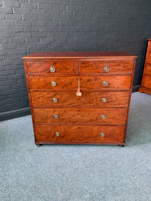19TH CENTURY MAHOGANY CHEST OF DRAWERS - ADDITIONAL PHOTO 2