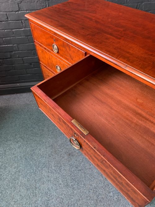 19TH CENTURY MAHOGANY CHEST OF DRAWERS - ADDITIONAL PHOTO 8