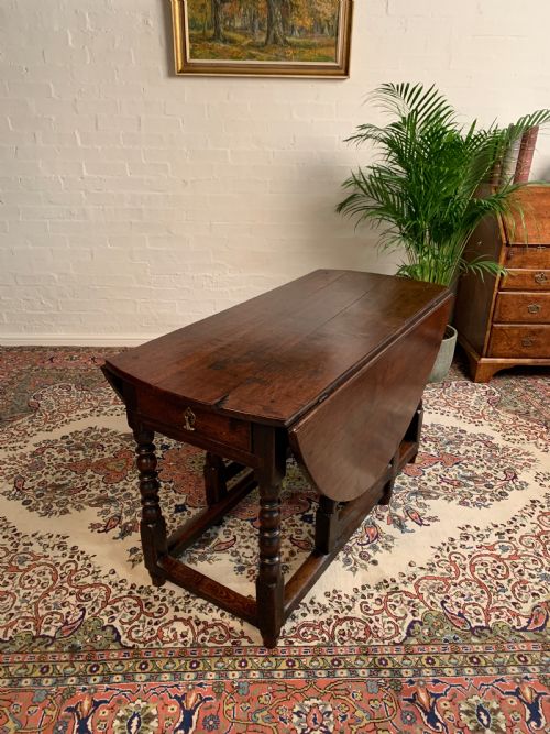 18TH CENTURY OAK DROP LEAF TABLE - ADDITIONAL PHOTO 1