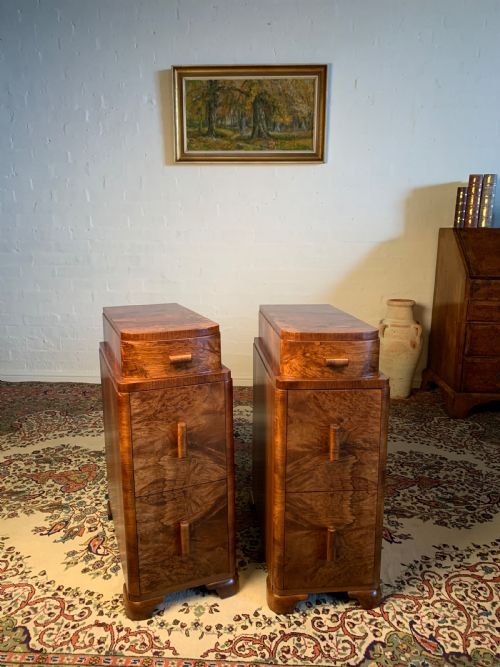 PAIR OF ART DECO BURR WALNUT BEDSIDES CABINET - ADDITIONAL PHOTO 5