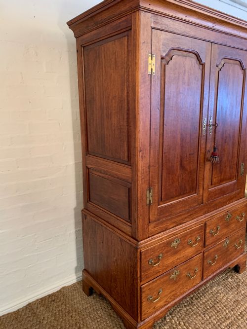 18TH CENTURY OAK LINEN PRESS - ADDITIONAL PHOTO 3