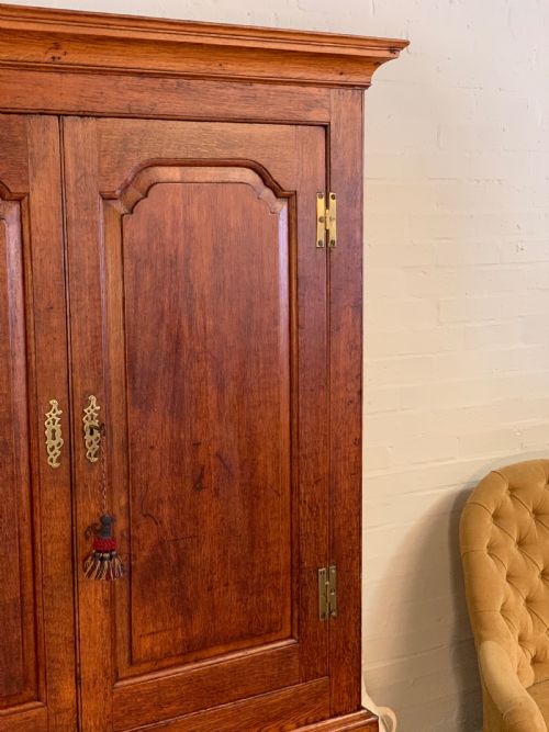 18TH CENTURY OAK LINEN PRESS - ADDITIONAL PHOTO 4