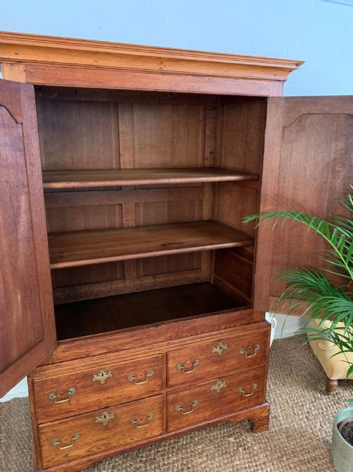 18TH CENTURY OAK LINEN PRESS - ADDITIONAL PHOTO 7