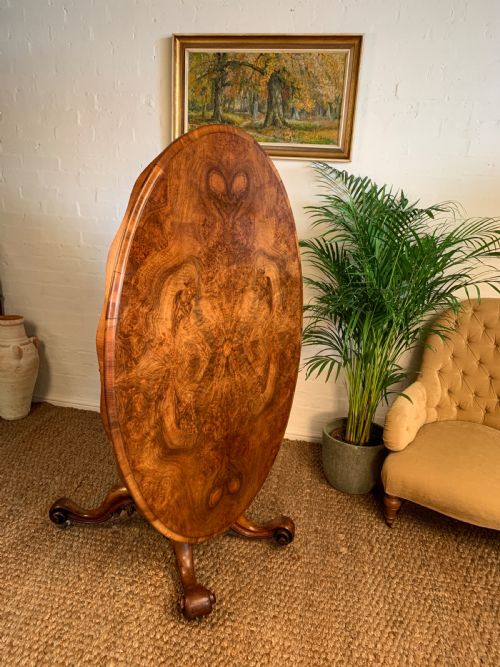 ANTIQUE VICTORIAN FIGURED WALNUT CENTER TABLE - ADDITIONAL PHOTO 6