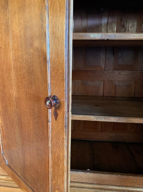 19TH CENTURY OAK HOUSEKEEPERS CUPBOARD - ADDITIONAL PHOTO 9