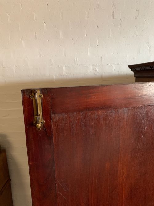 GEORGIAN MAHOGANY LINEN PRESS - ADDITIONAL PHOTO 5