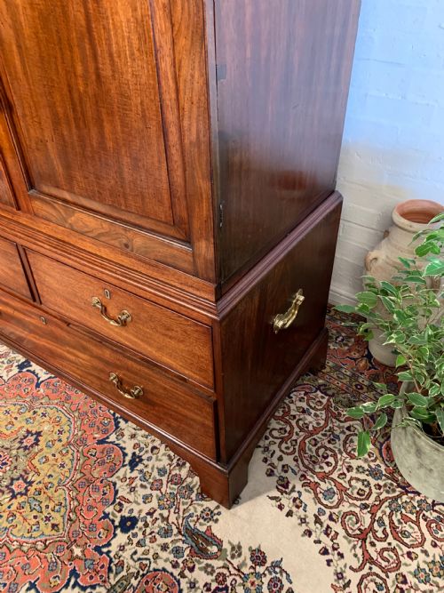 GEORGIAN MAHOGANY LINEN PRESS - ADDITIONAL PHOTO 7