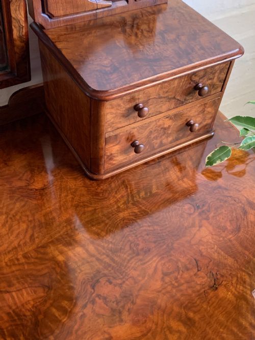VICTORIAN BURR WALNUT DUCHESS DRESSING TABLE - ADDITIONAL PHOTO 2
