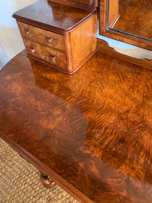 VICTORIAN BURR WALNUT DUCHESS DRESSING TABLE - ADDITIONAL PHOTO 8