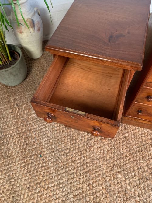 PAIR OF ANTIQUE VICTORIAN WALNUT BEDSIDE CHESTS - ADDITIONAL PHOTO 7