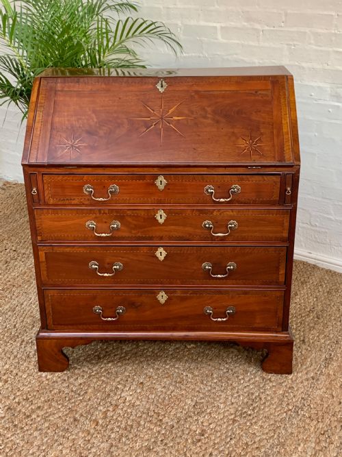 GEORGE II WALNUT BUREAU CIRCA 1740 - ADDITIONAL PHOTO 10
