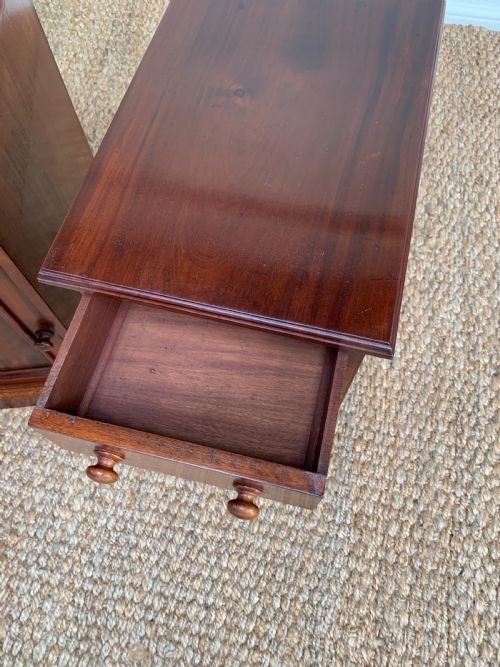 ANTIQUE MAHOGANY BEDSIDE NIGHTSTAND - ADDITIONAL PHOTO 6