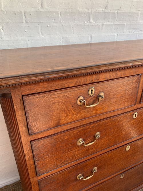 GEORGE III OAK CHEST OF DRAWERS - ADDITIONAL PHOTO 11