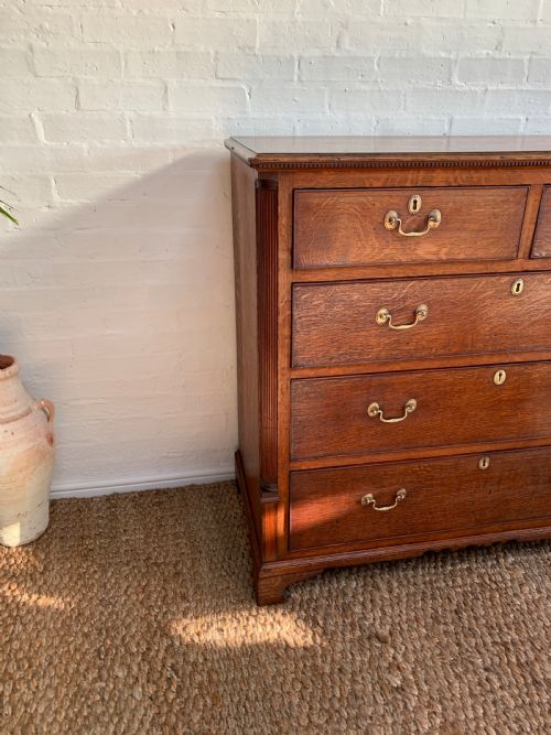 GEORGE III OAK CHEST OF DRAWERS - ADDITIONAL PHOTO 12