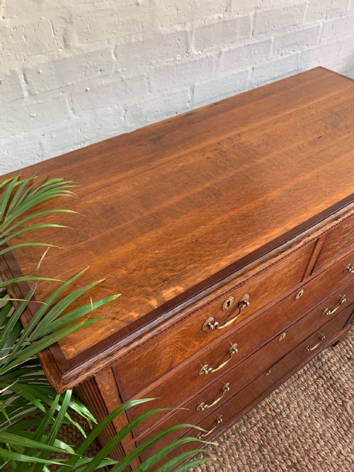 GEORGE III OAK CHEST OF DRAWERS - ADDITIONAL PHOTO 2